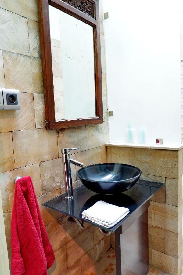 The Sawah Home Hotel ยอกยาการ์ตา ภายนอก รูปภาพ